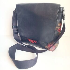 Coach Charlie Black Messenger Bag Purse Crossbody Hawaiian Leather Purse F24717